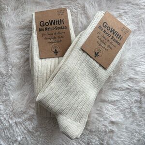 NWT 100% Cotton Cream Ribbed Knit Crew Socks